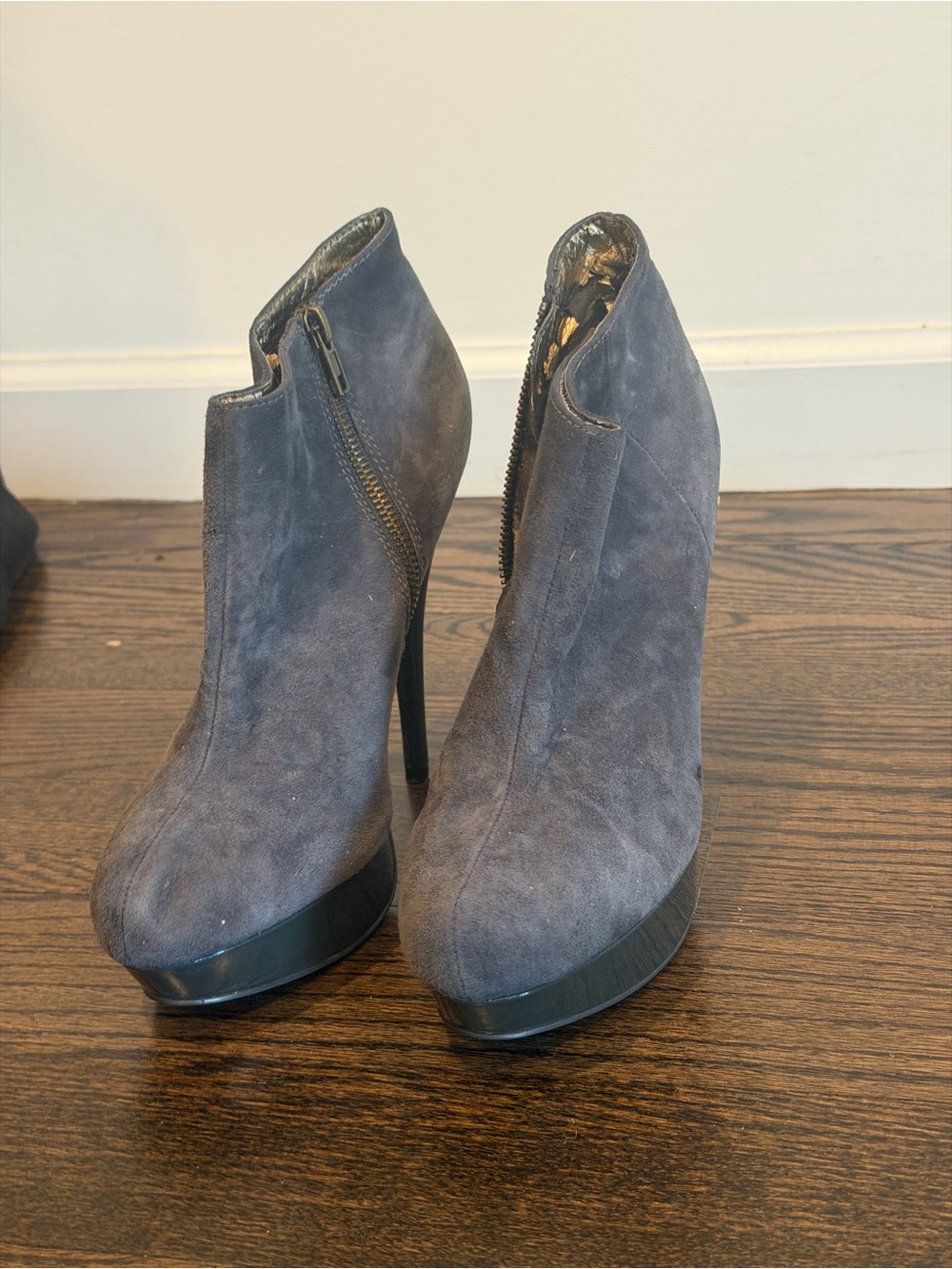 Steve Madden Gray Suede Platform Ankle Booties